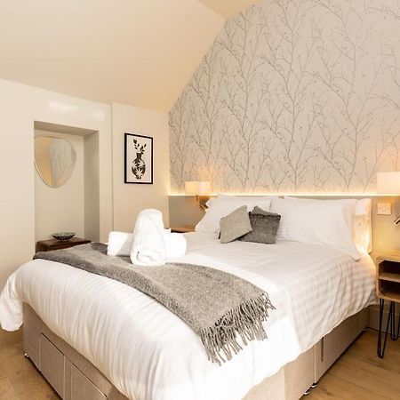 The Roost On Rock Road Hotel Barry Kültér fotó
