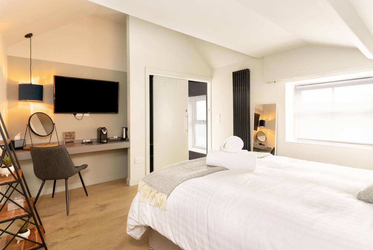 The Roost On Rock Road Hotel Barry Kültér fotó