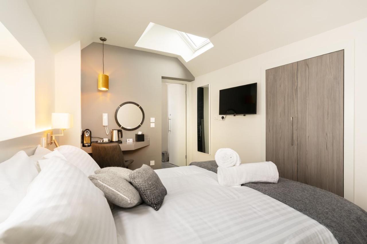 The Roost On Rock Road Hotel Barry Kültér fotó